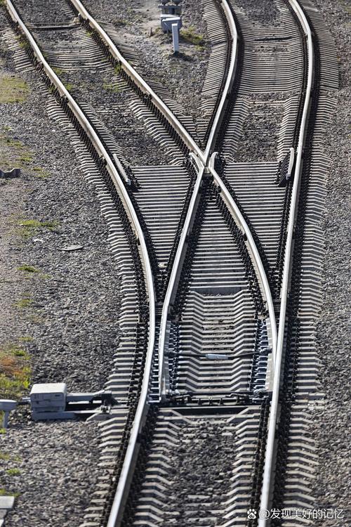 起重机路轨型号是怎么来分的?比如:24#路轨,24代表什么?